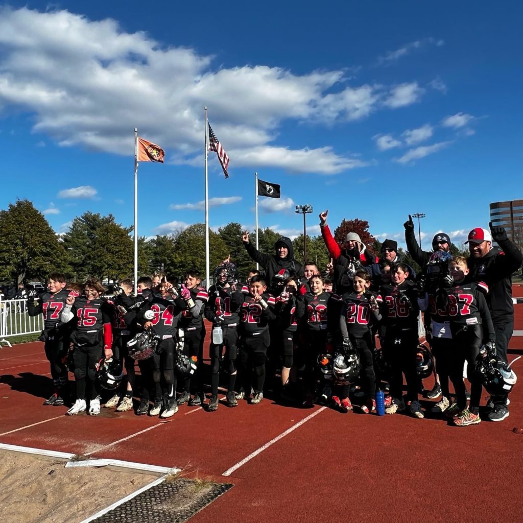 Bellmore Merrick Braves Football & Cheer – 